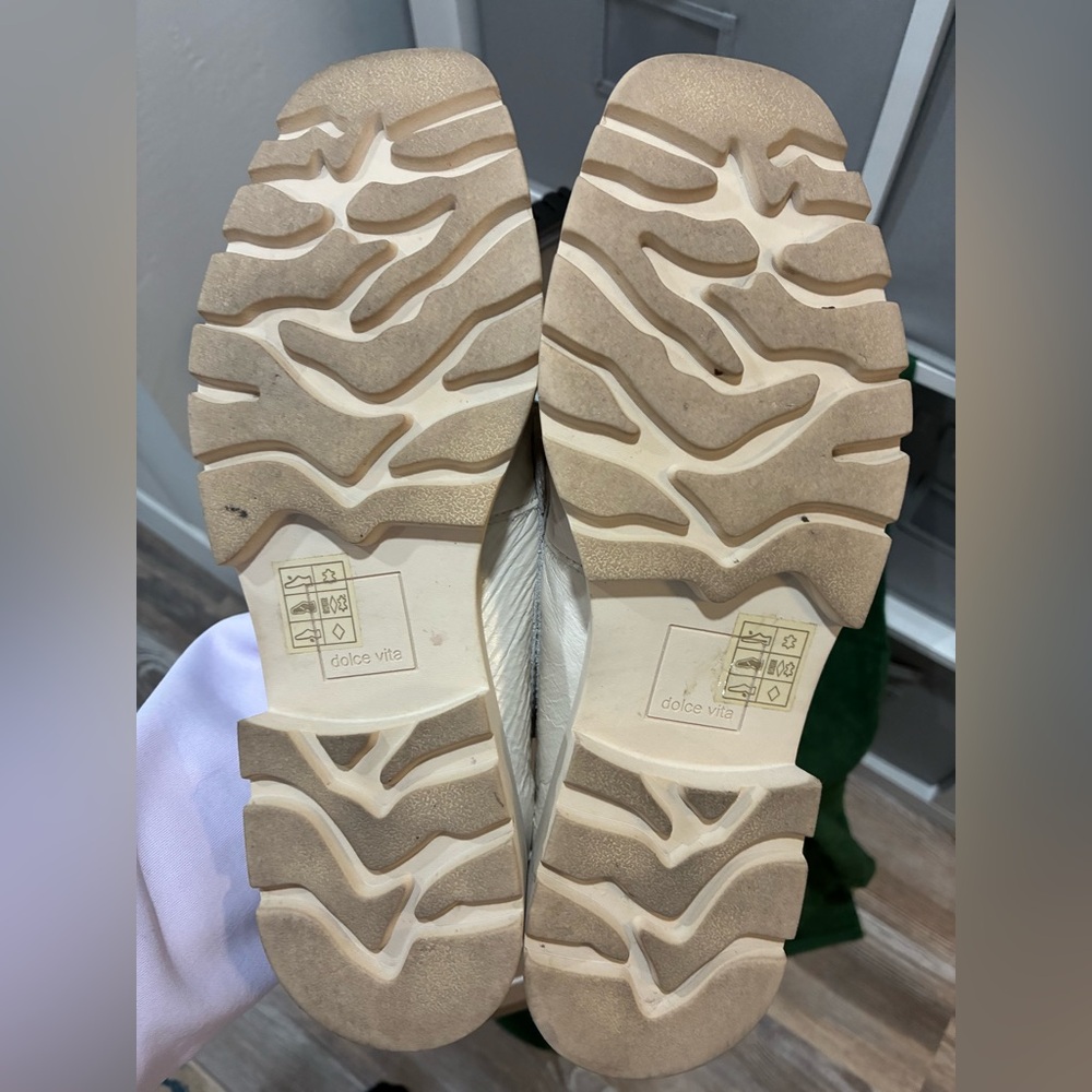 Dolce Vita Off-White Women’s Loafers - Picture 6 of 8